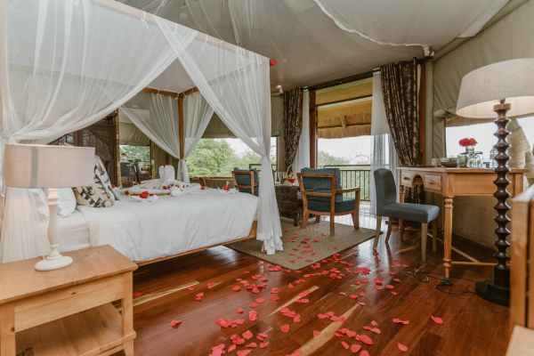 Kigambira Honeymoon Suite