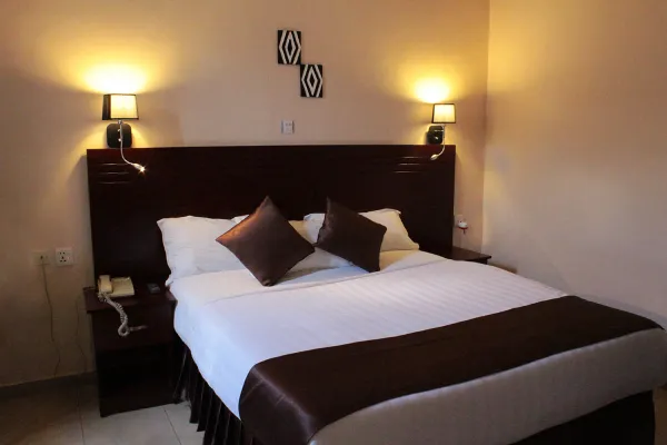 Dereva Hotel