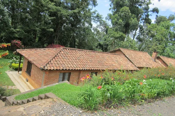 Gisakura Guest House